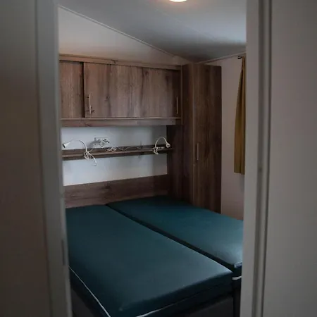 - Natuurlijk Limburg Σαλέ Remersdaal